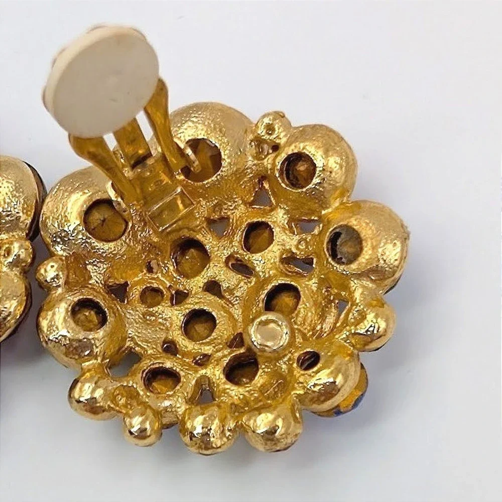 VTG Rhinestone Cluster Earrings Gold Tone‎ Multicolor Pave Clip On Rainbow